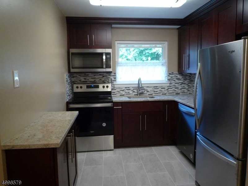 44 Deanna Dr #127 - Photo 6 of 15