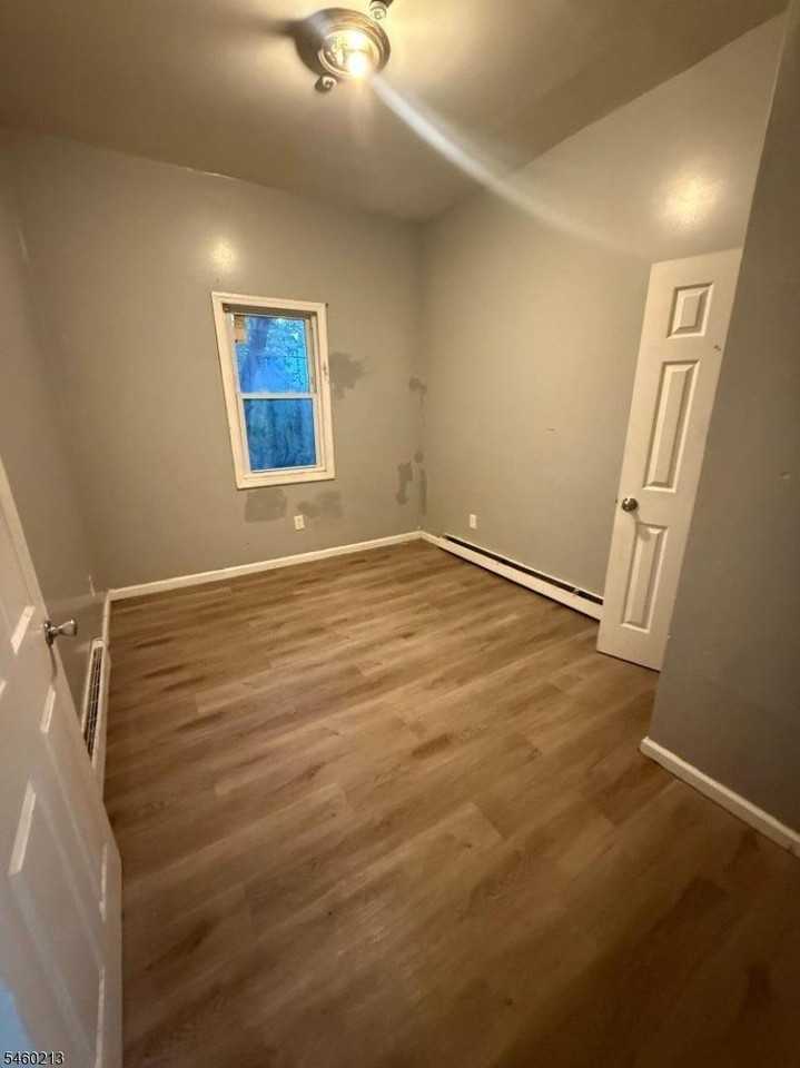 231 Rhode Island Ave #1B - Photo 3 of 5