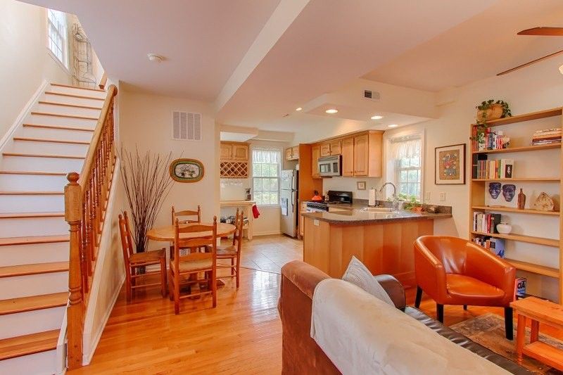 16 Mendham Ave - Photo 2 of 20