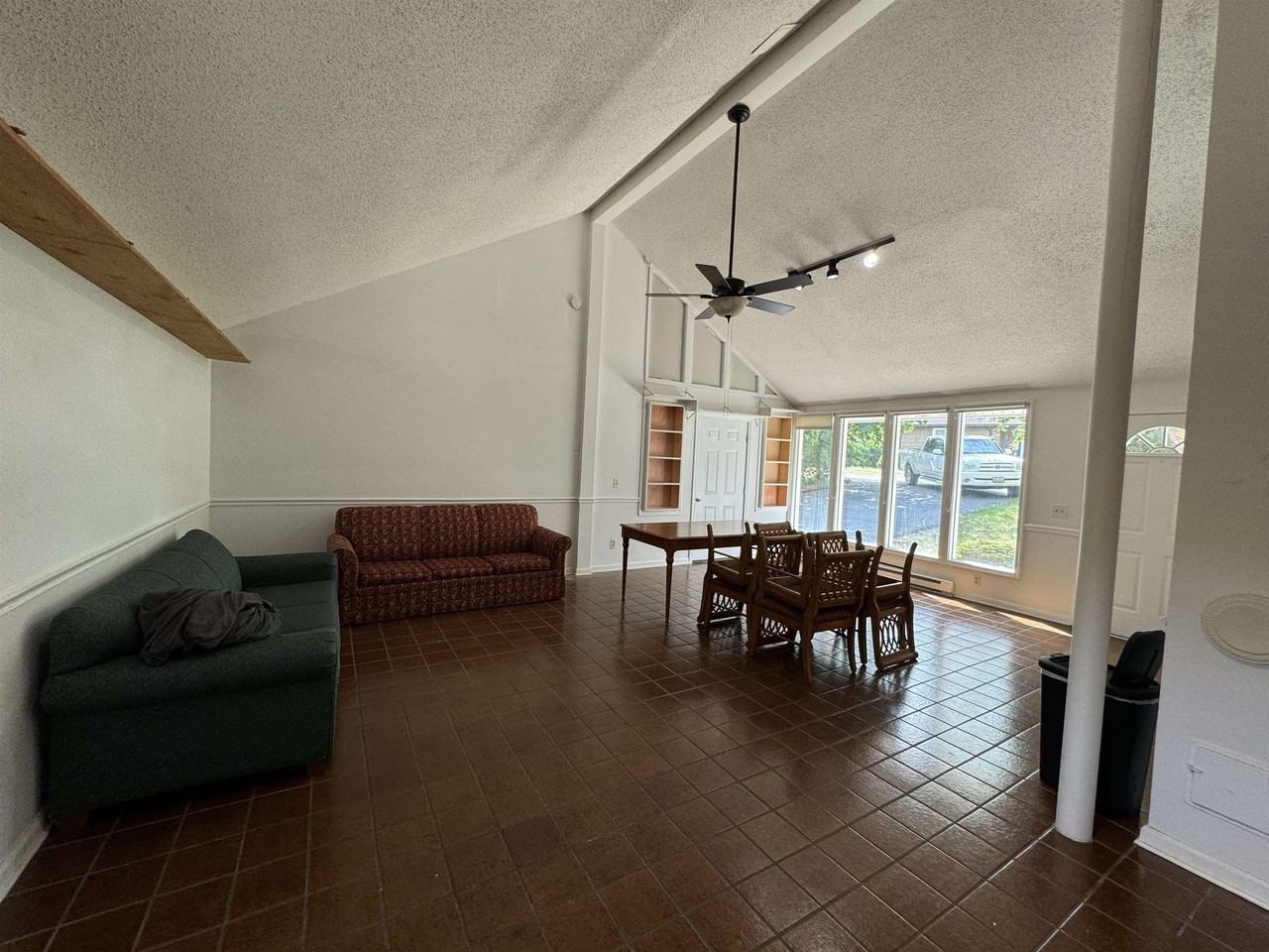 200 Alleghany Dr - Photo 6 of 35