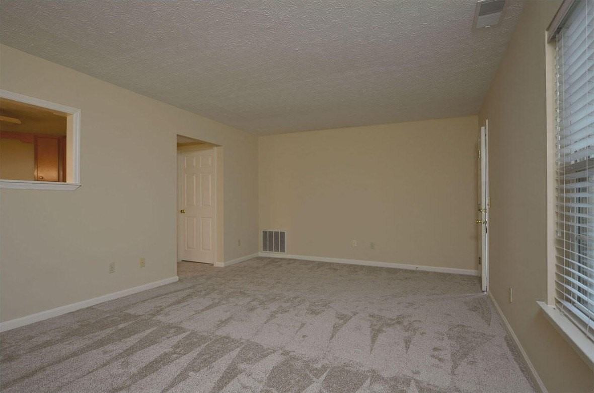 79 Forest Hill Dr - Photo 2 of 9