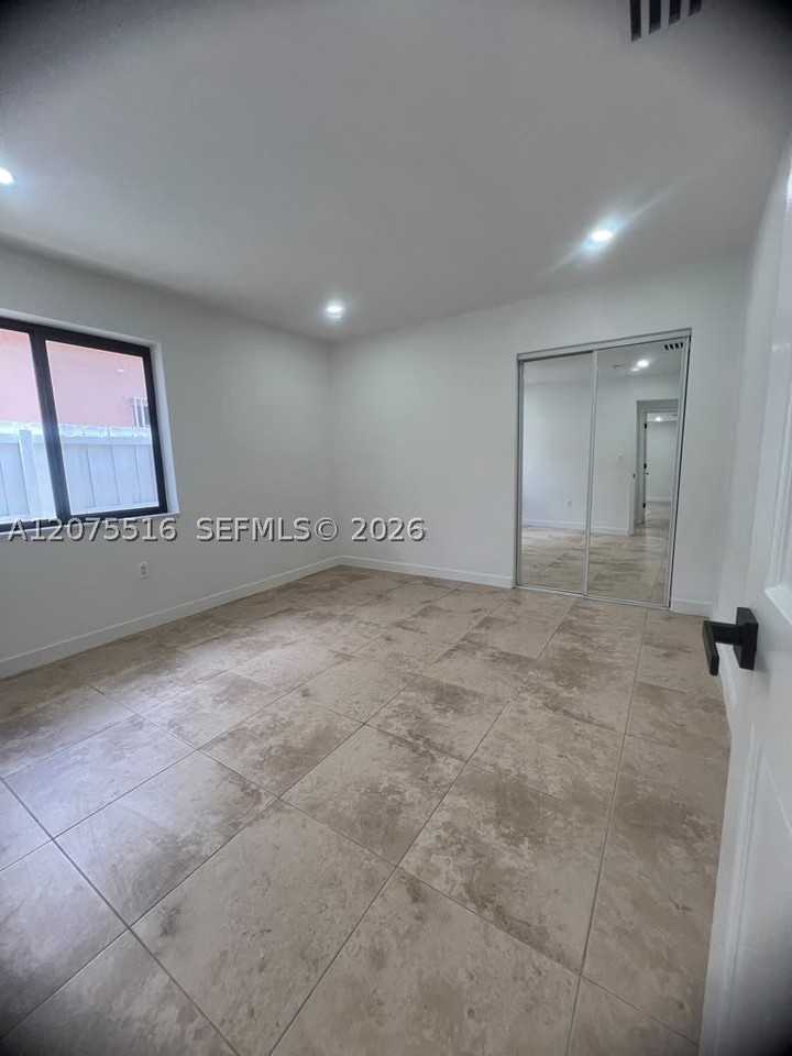 2370 Nw 33rd St #2370 - Photo 7 of 15