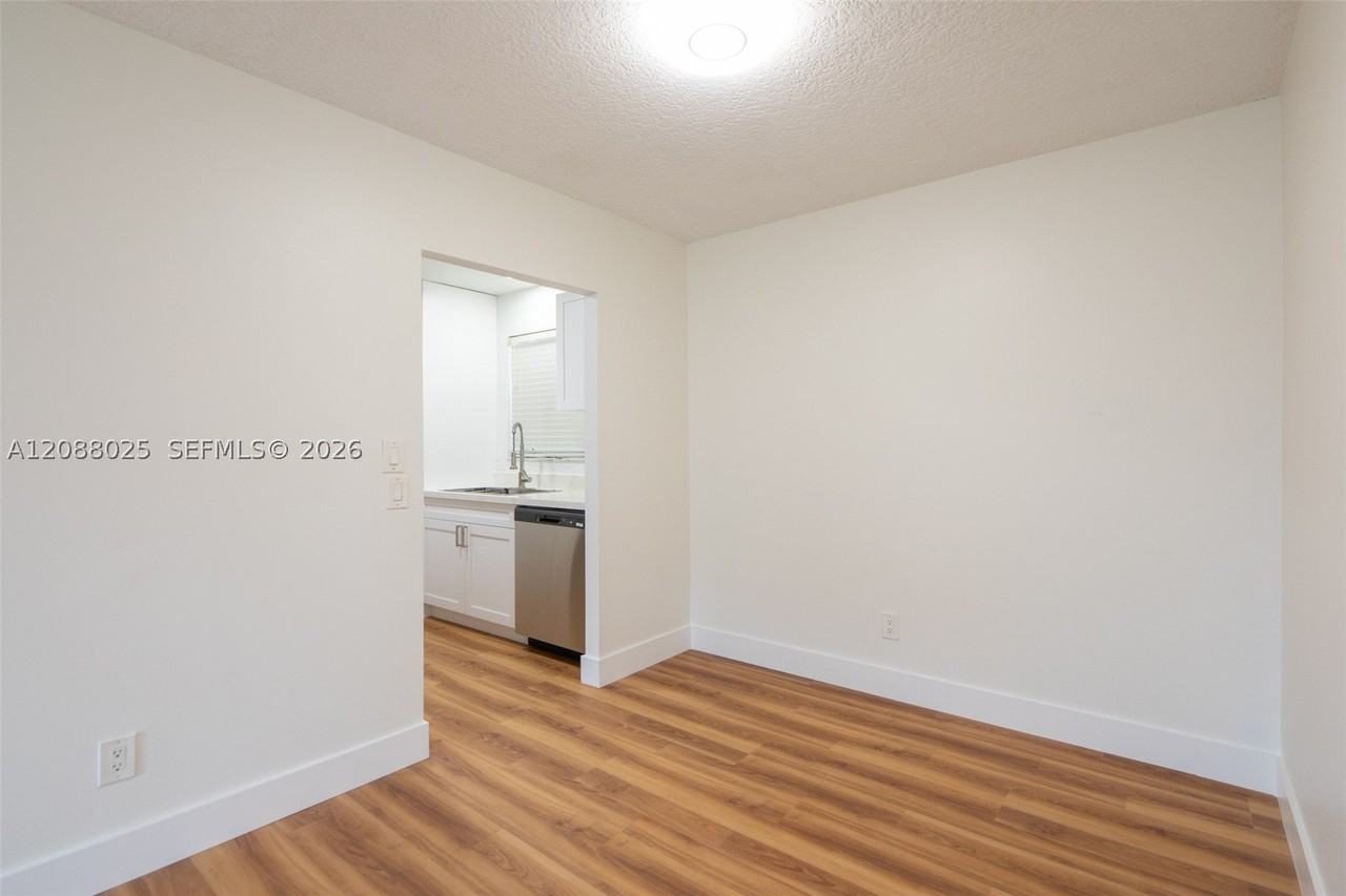 2441 Sw 82nd Ave #301 - Photo 6 of 24