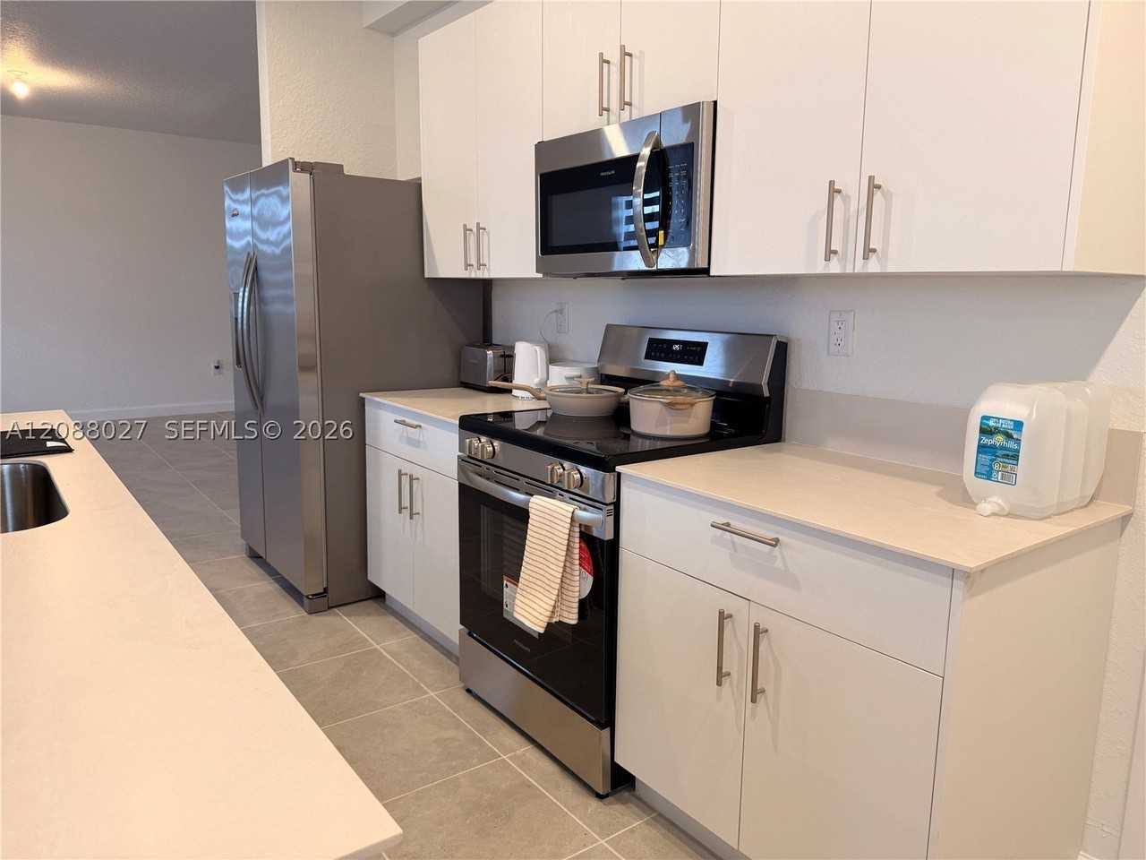 2954 Se 23rd Ave #2954 - Photo 4 of 22