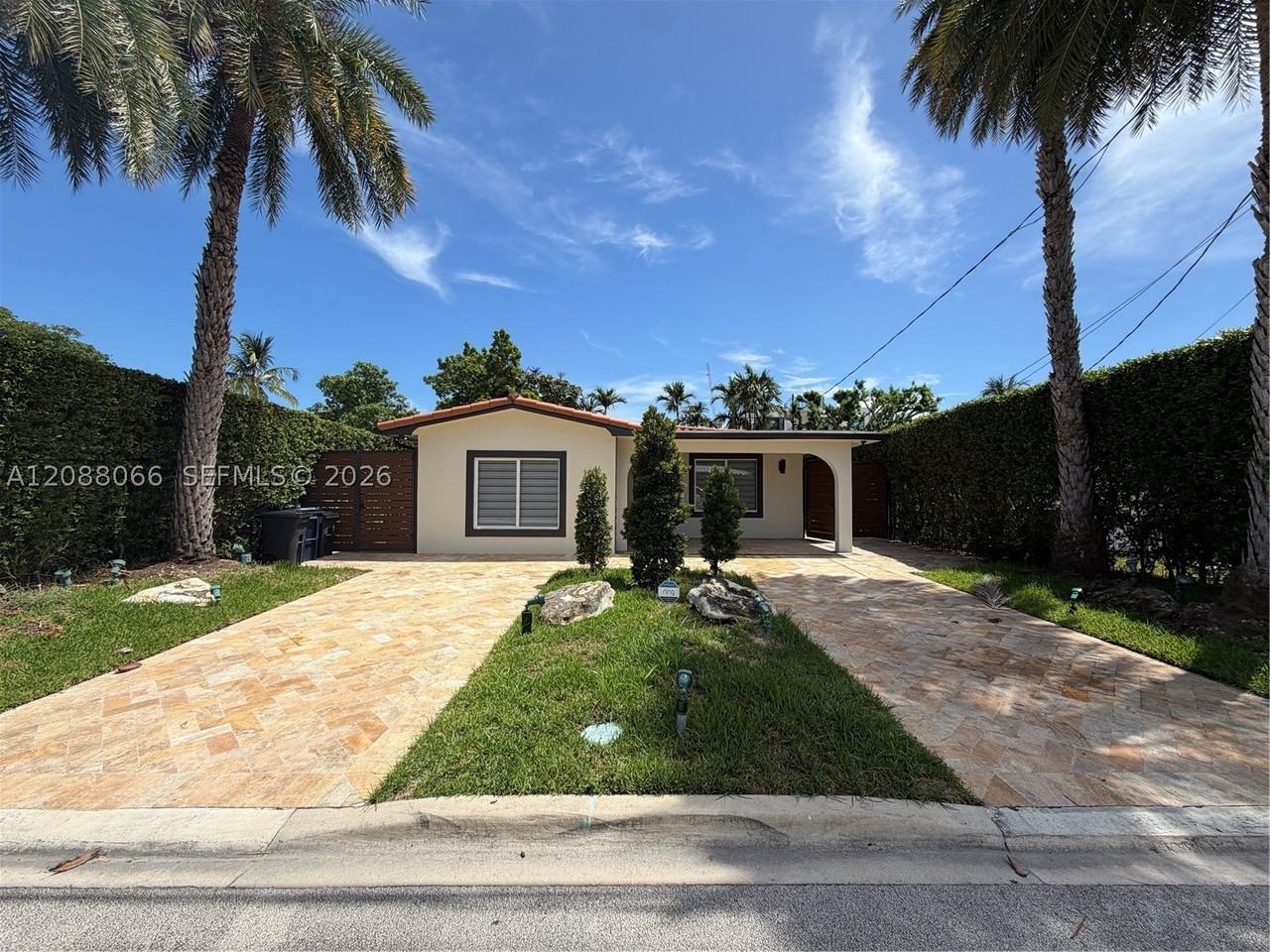 9341 Dickens Ave - Photo 2 of 30