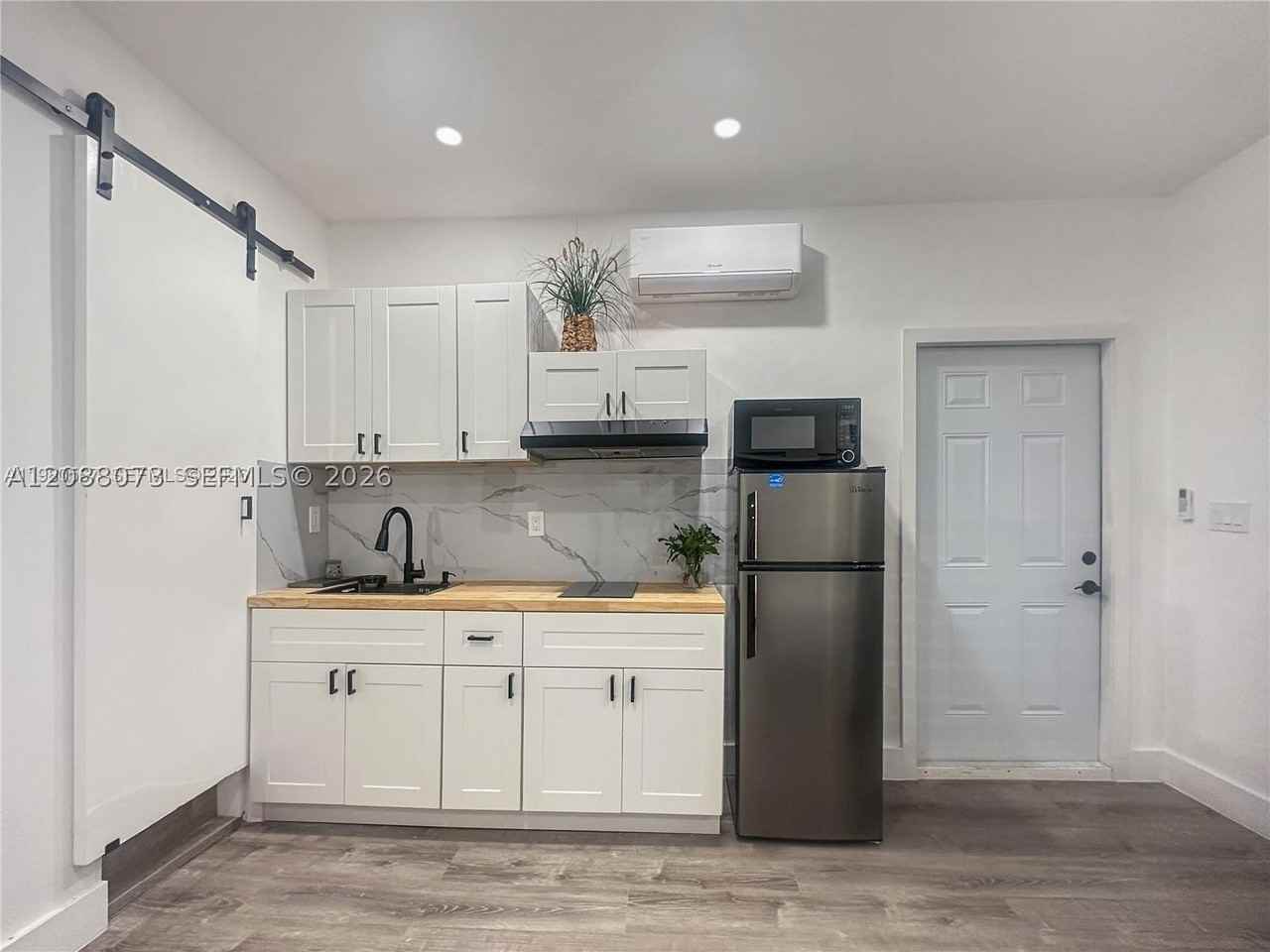 15400 Sw 169th Ln #SIDE - Photo 2 of 8