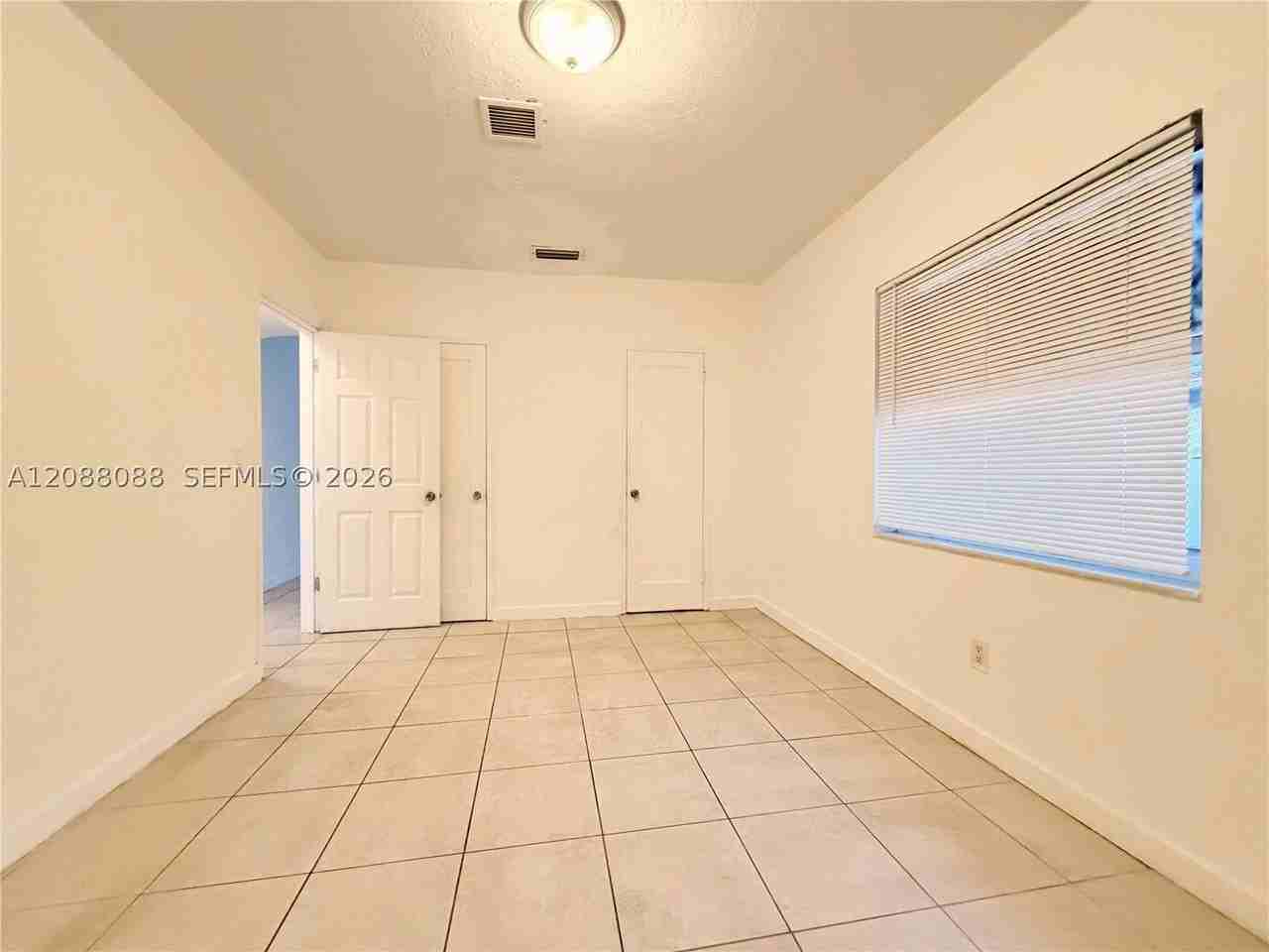 2410 Nw 34th St #2 - Photo 7 of 21