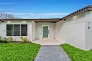featured image of 719 Sw 25th Ave #719
