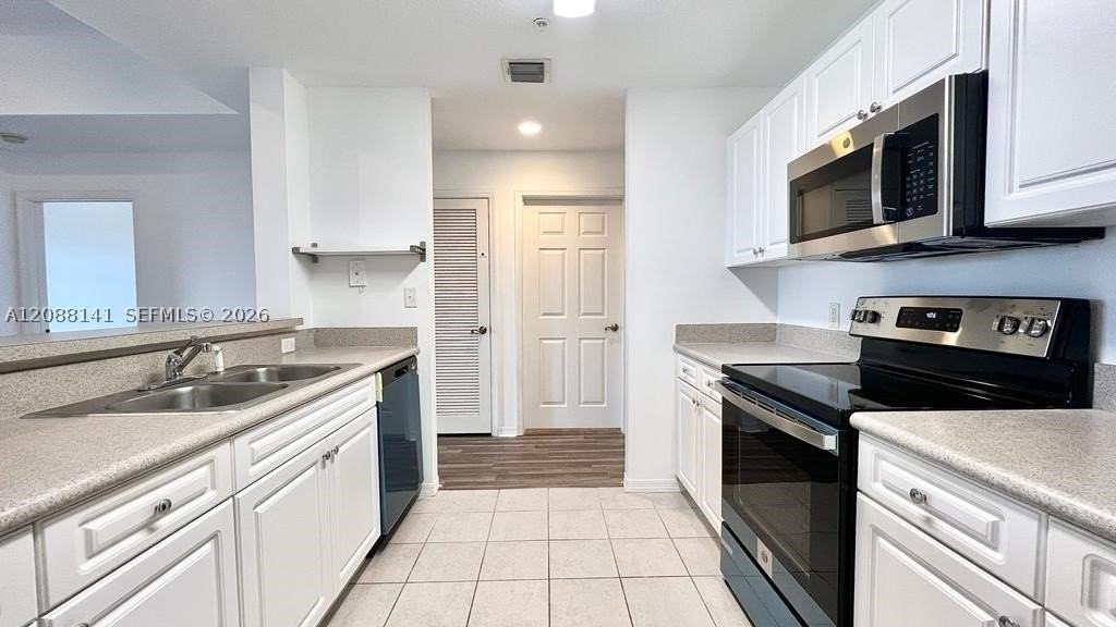 1203 Town Center Dr #415 - Photo 4 of 21
