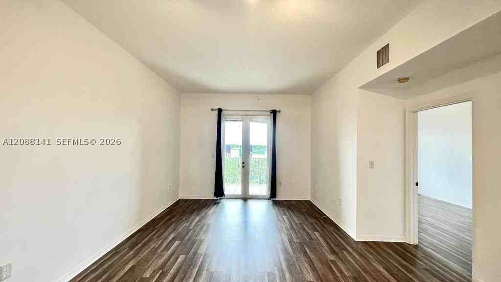 1203 Town Center Dr #415 - Photo 6 of 21