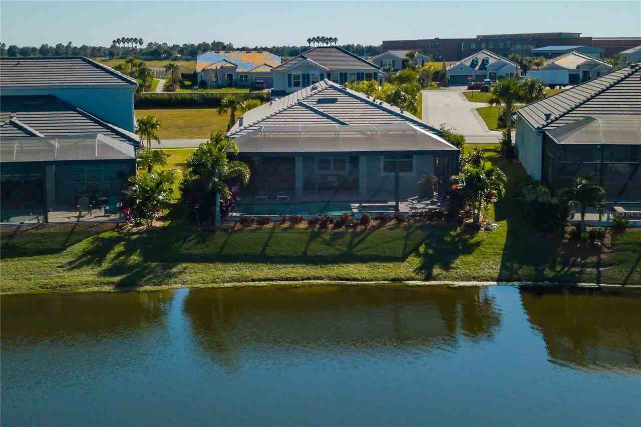 12203 Seabrook Ave - Photo 4 of 32