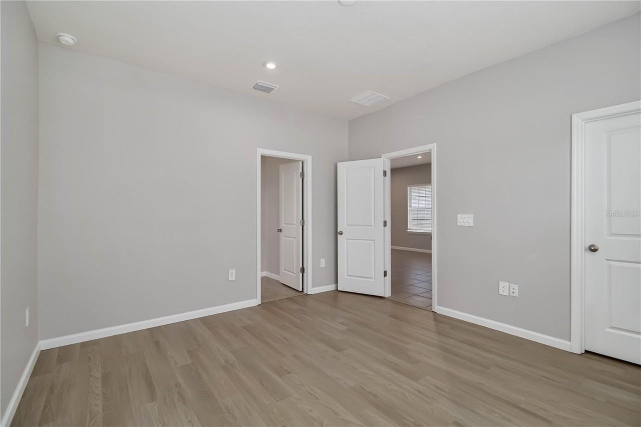 4525 Pippin Ln - Photo 6 of 41