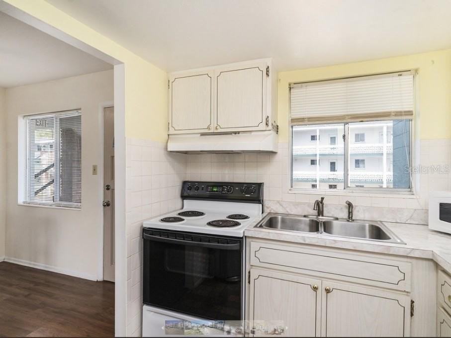 1859 Restful Dr #L26 - Photo 5 of 12