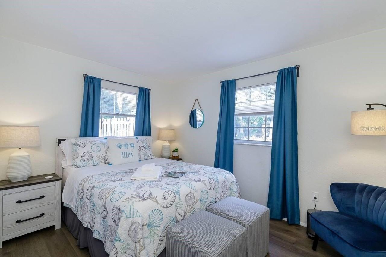 1297 13th St - Photo 5 of 11