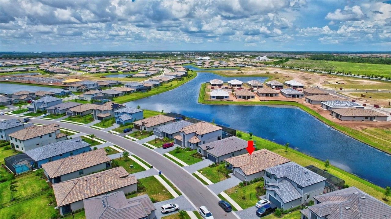 5409 Coral Reef Way - Photo 3 of 50