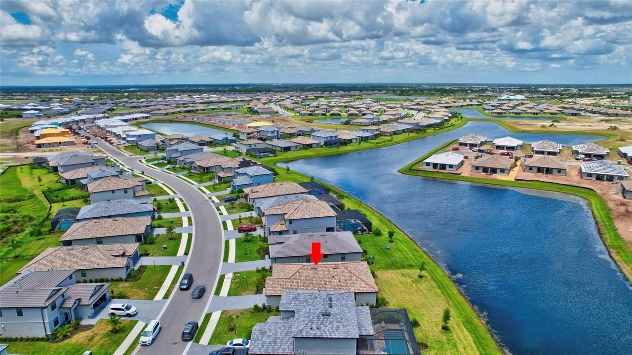 5409 Coral Reef Way - Photo 4 of 50