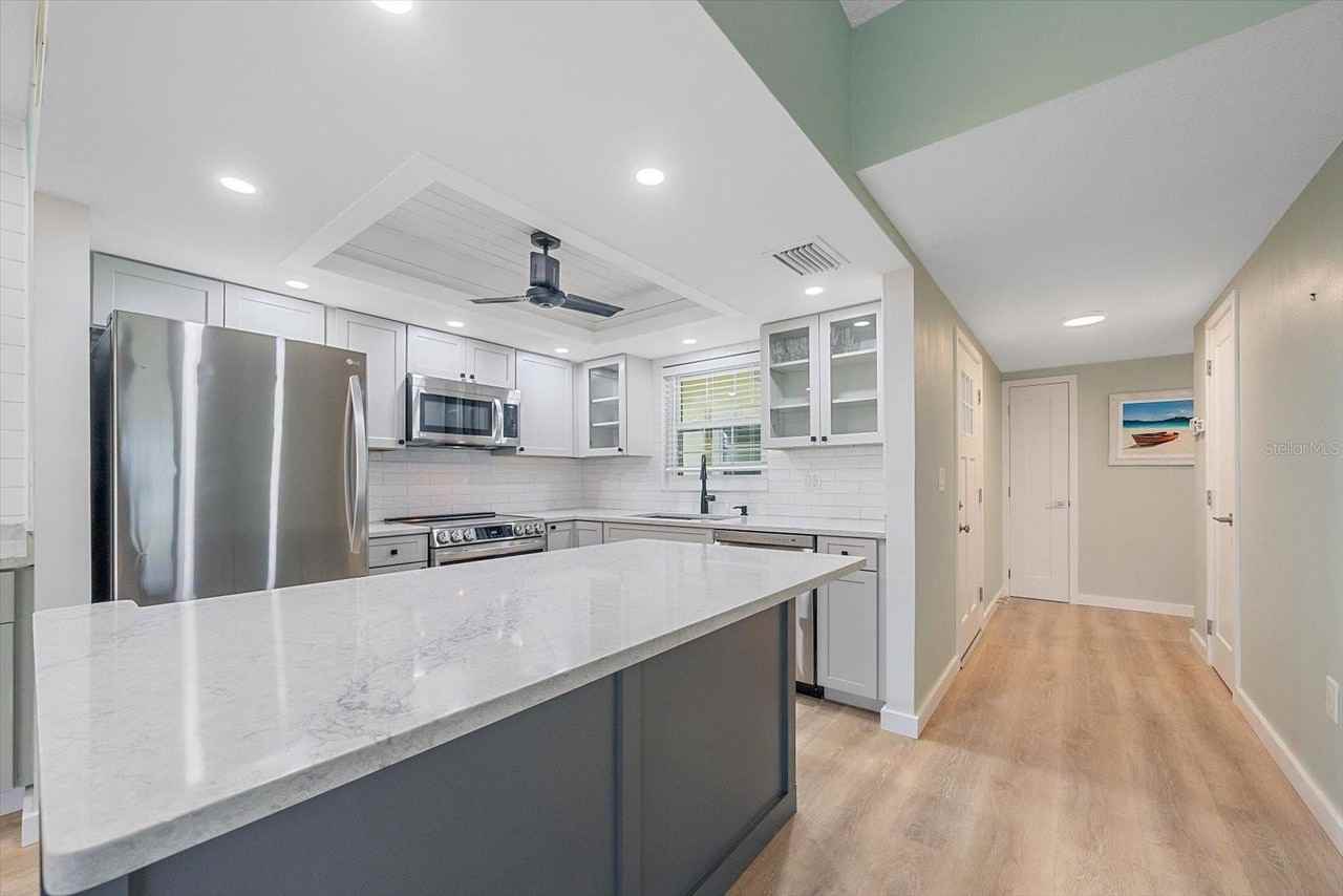 5865 Tidewood Ave #8 - Photo 5 of 34