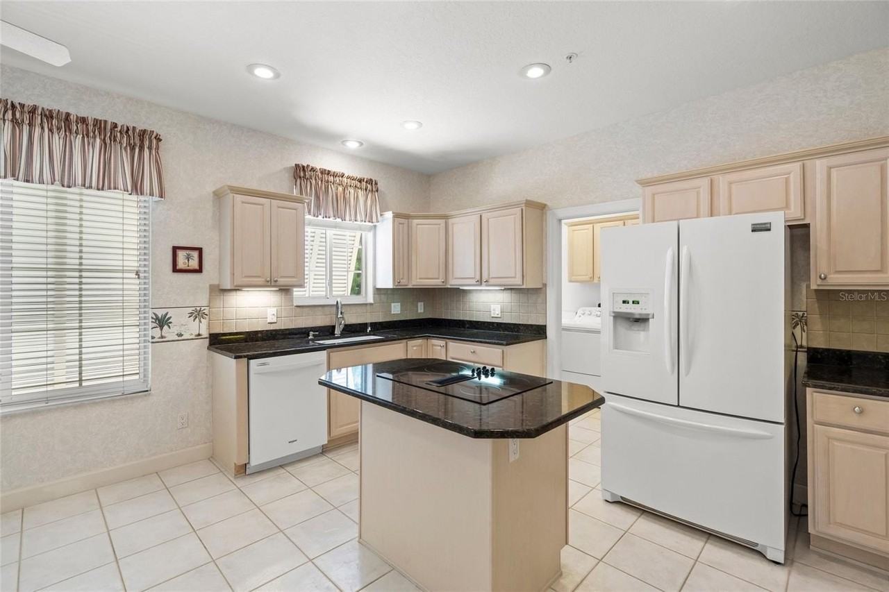 3954 Hamilton Club Cir #14 - Photo 4 of 50