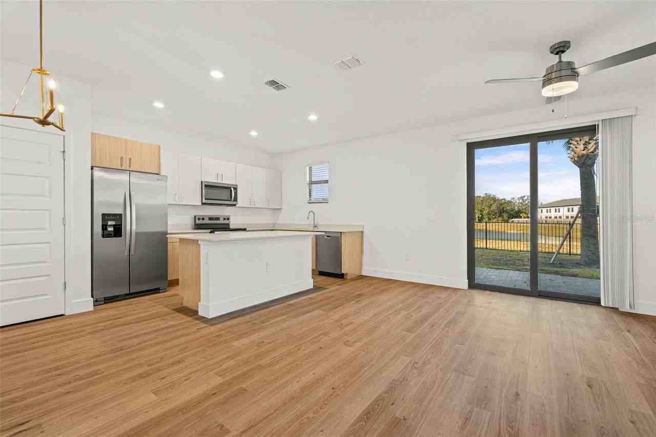 14506 Stellar Pl - Photo 6 of 39