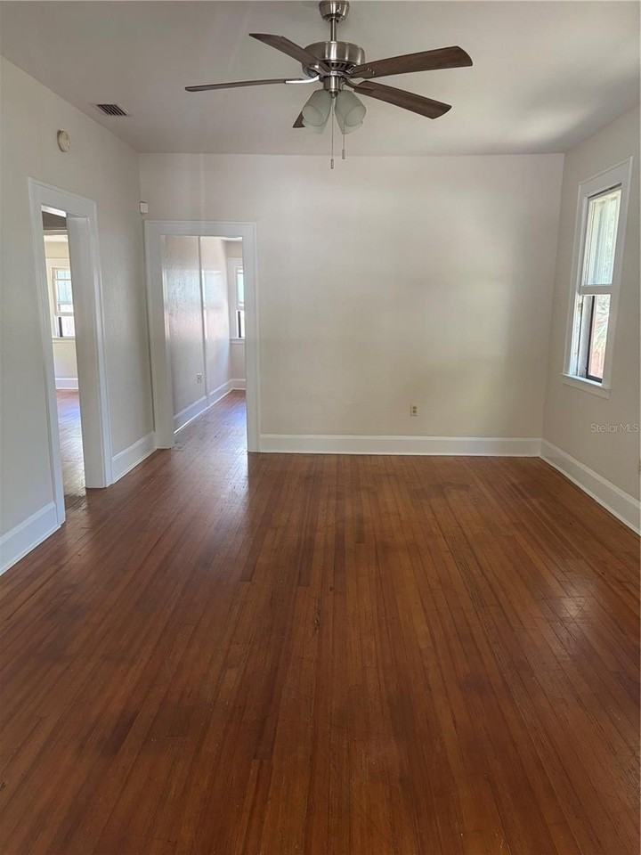 1555 7th St - Photo 3 of 10
