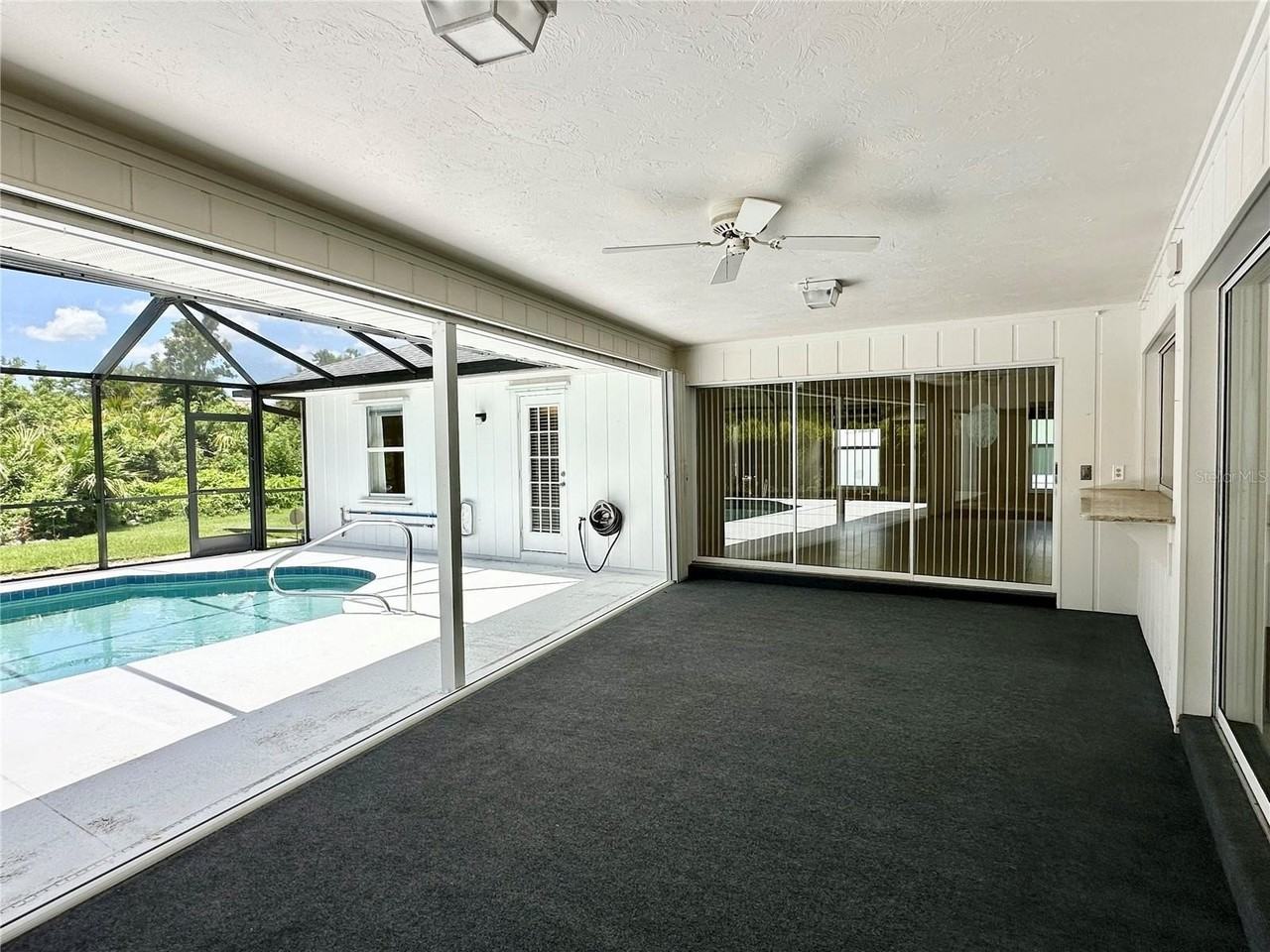 5024 Southern Pine Cir - Photo 3 of 50