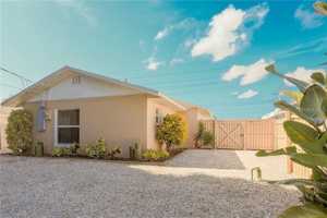 featured image of 2907 Hyde Park St