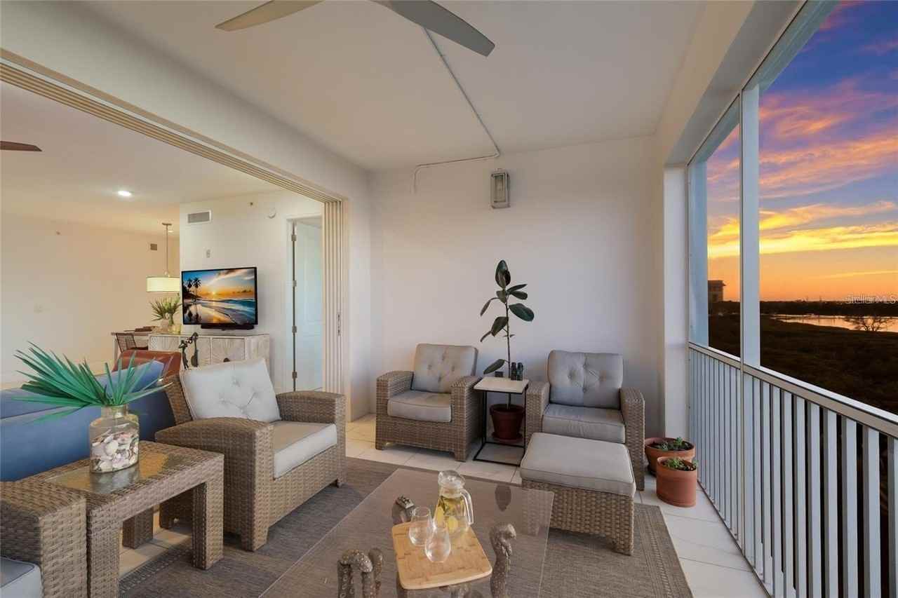 376 Aruba Cir #203 - Photo 4 of 35
