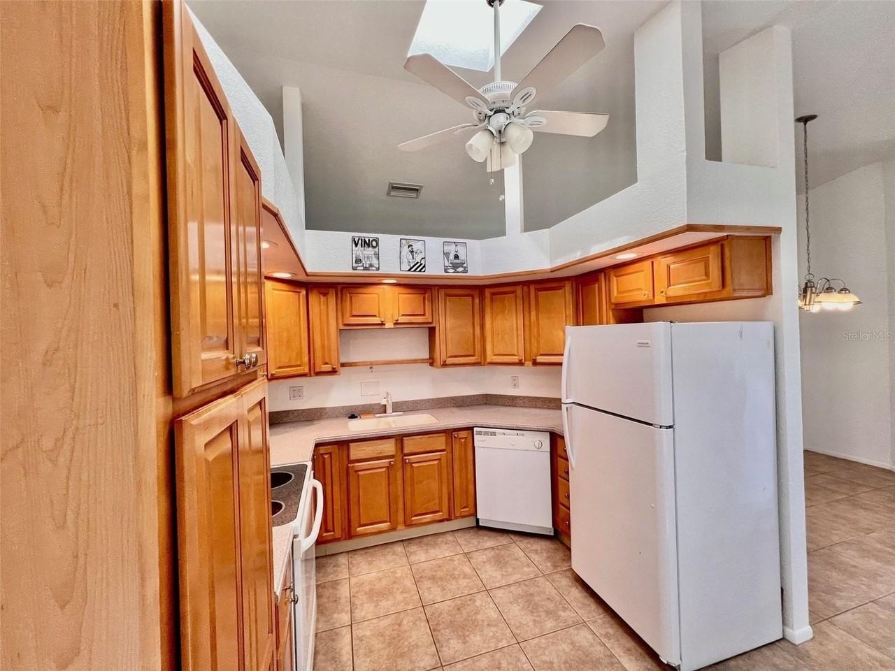 931 Fairfax Ter Nw - Photo 5 of 17