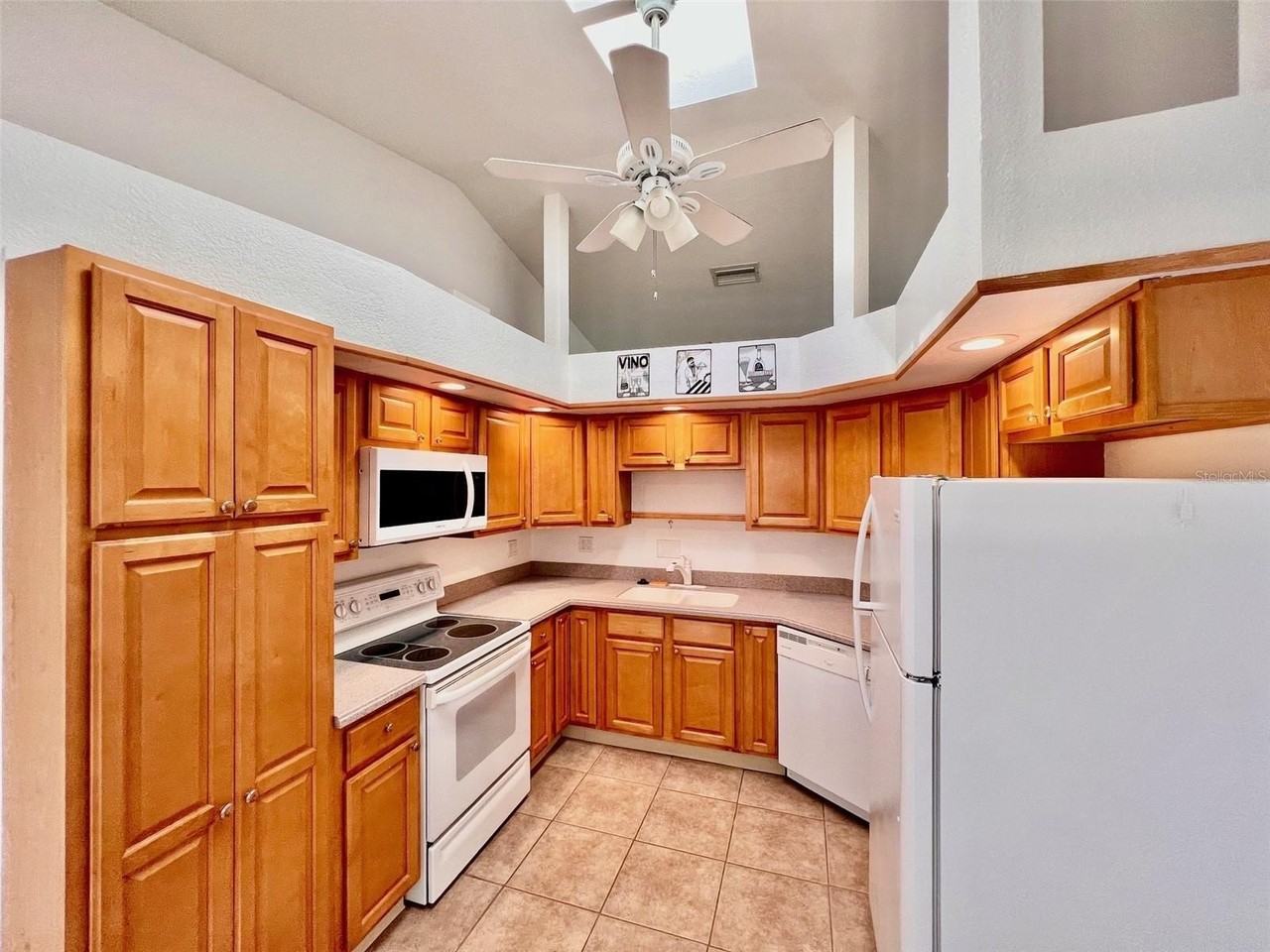 931 Fairfax Ter Nw - Photo 7 of 17
