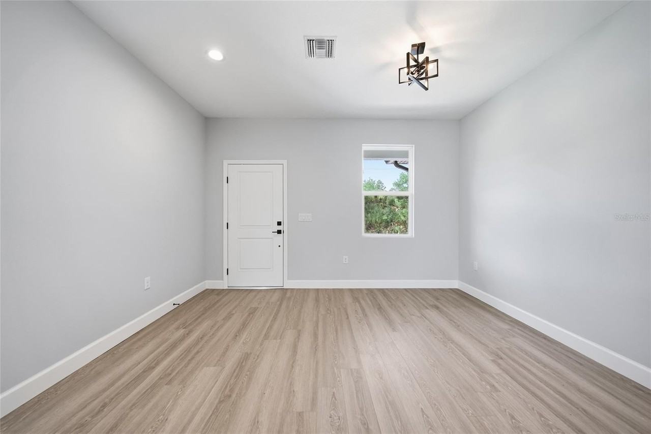 13443 Kaplan Ter - Photo 5 of 34
