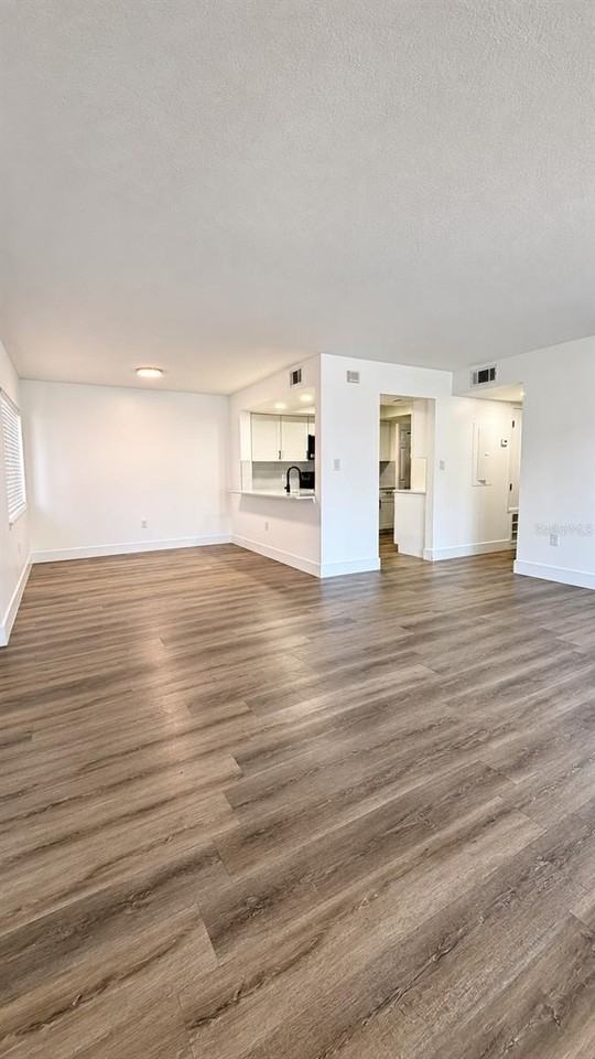 2524 Citrus Club Ln #207 - Photo 6 of 12