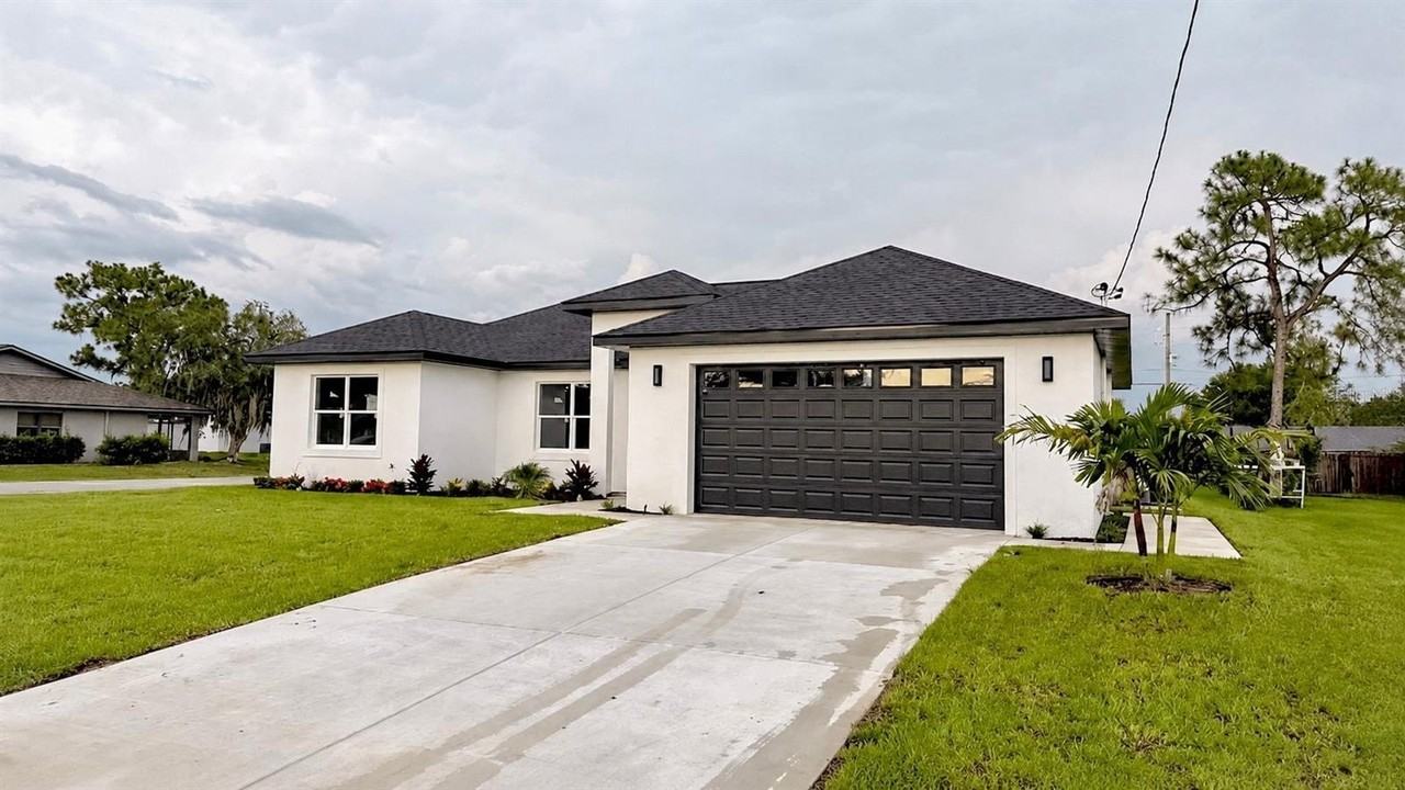 4200 Leaf Rd - Photo 2 of 16