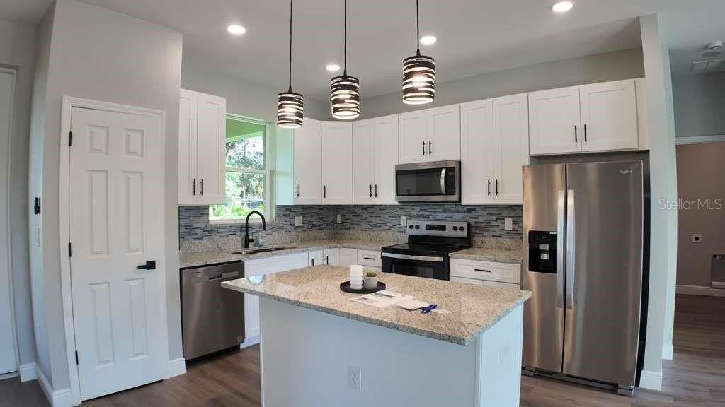 4200 Leaf Rd - Photo 3 of 16
