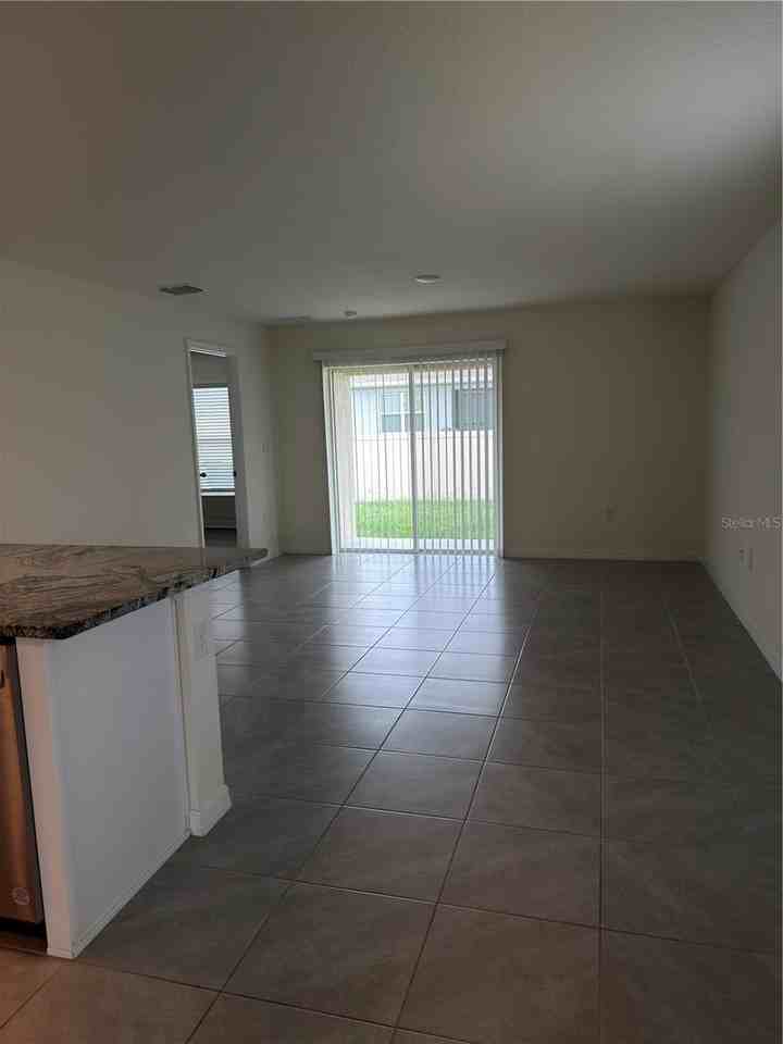 8650 Sw 46th Ave - Photo 4 of 23