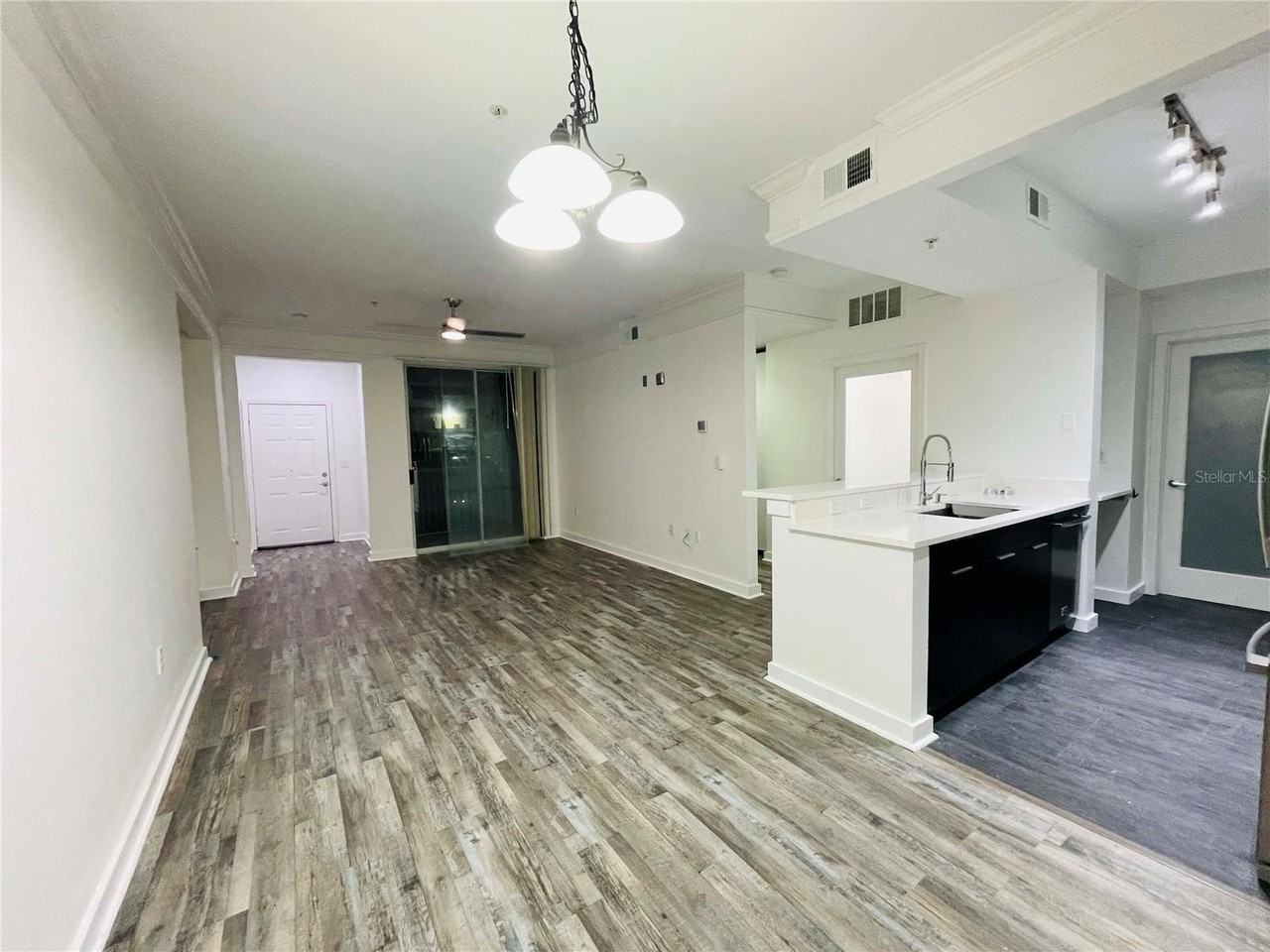 12012 Villanova Dr #103 - Photo 4 of 18
