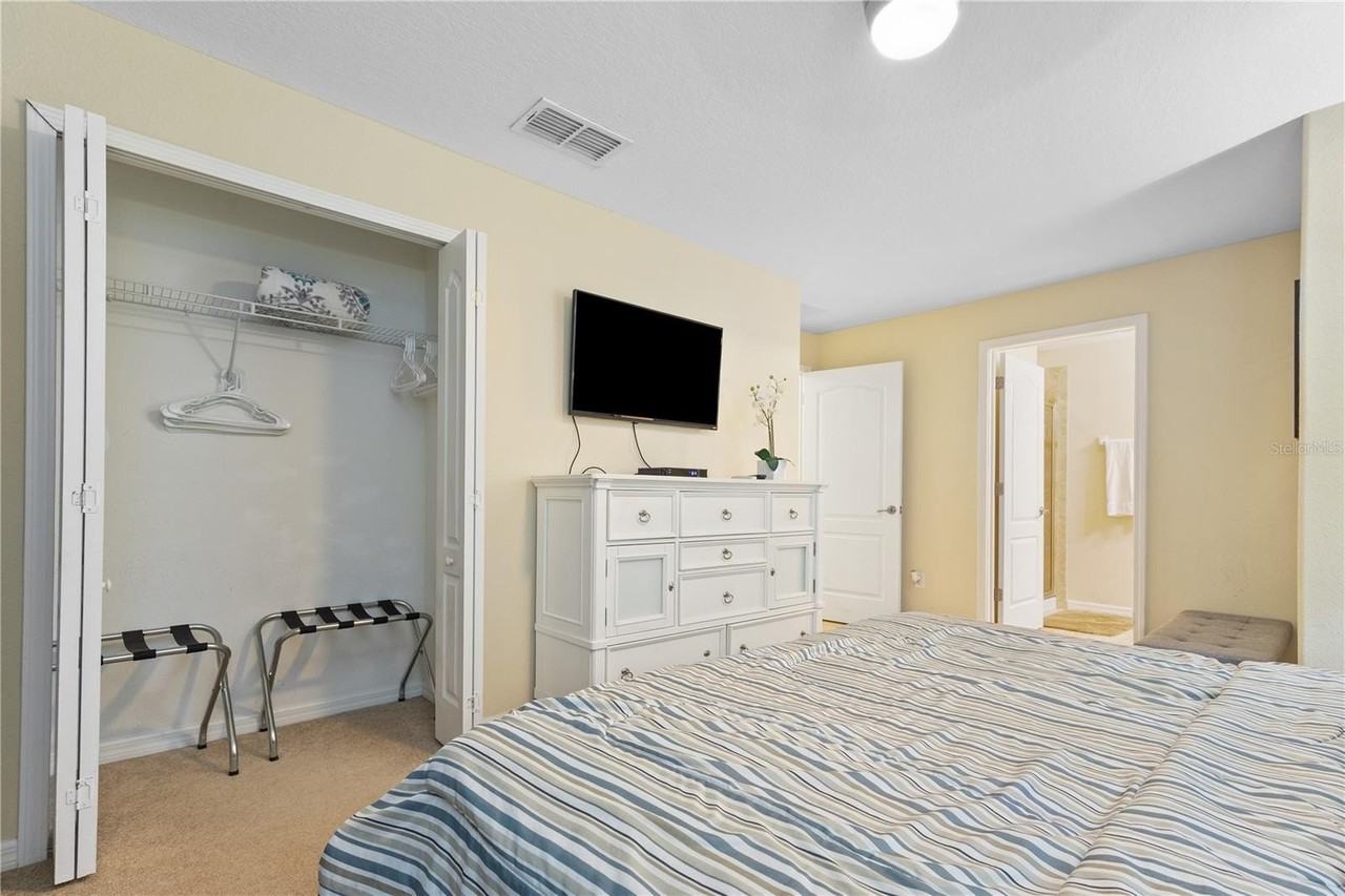 8966 Cat Palm Rd - Photo 6 of 35