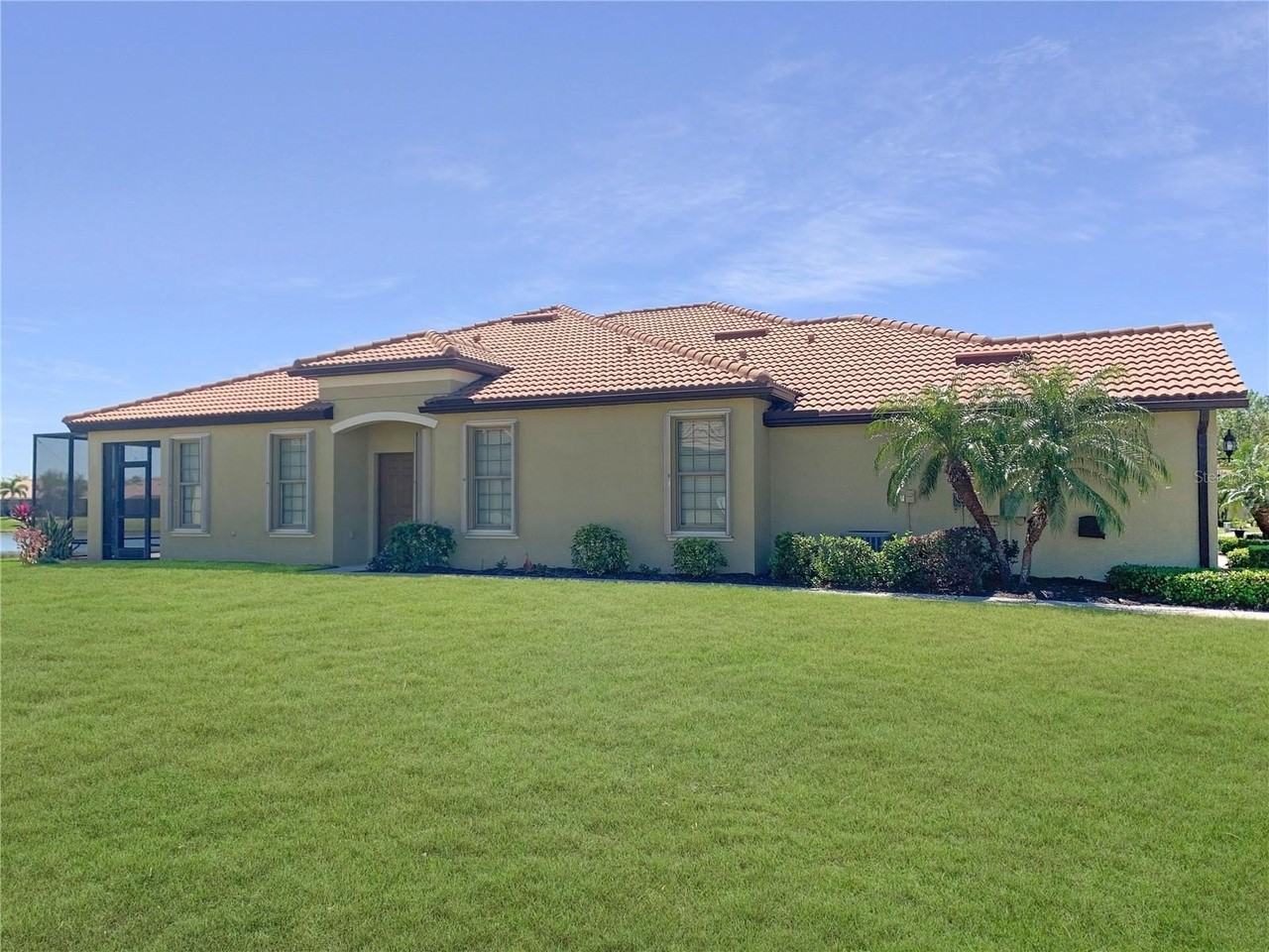 5472 Sunset Falls Dr - Photo 2 of 17