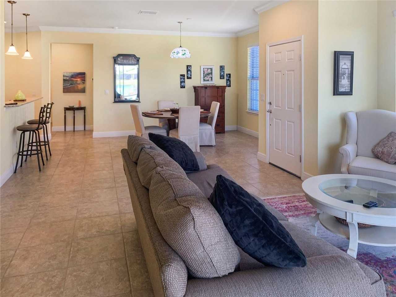 5472 Sunset Falls Dr - Photo 4 of 17