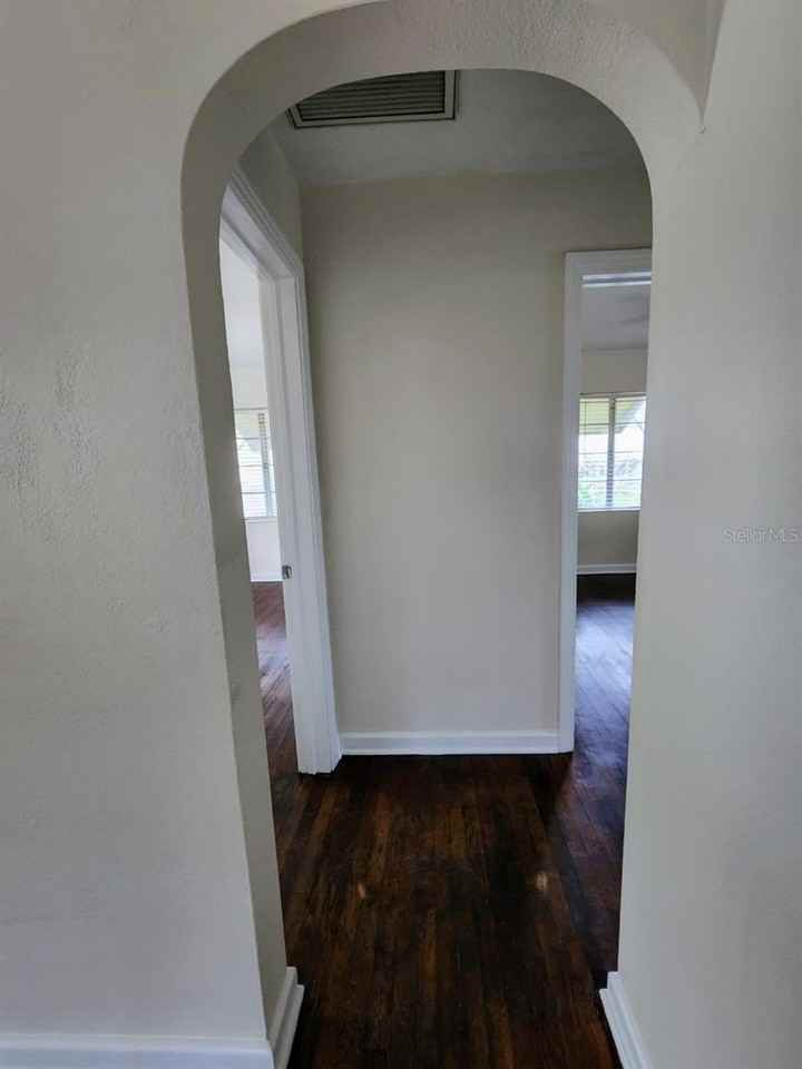 1356 Druid Rd E - Photo 6 of 12