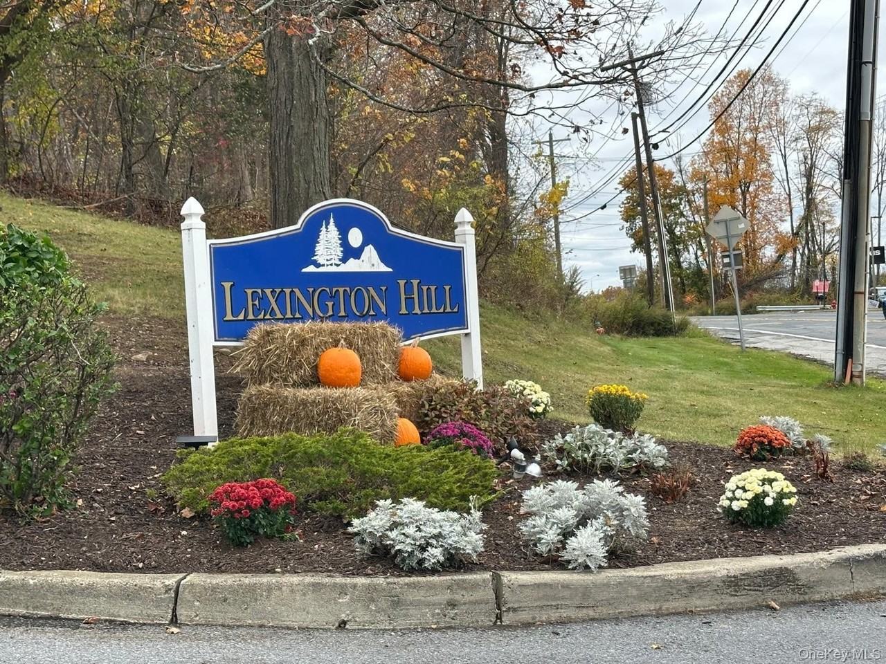 12 Lexington Hl #2