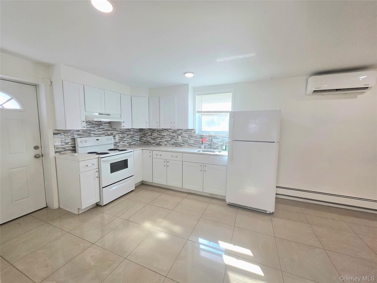42 Carlton Ave - Photo 2 of 7