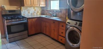 featured image of 31 Thurman St #1stFL