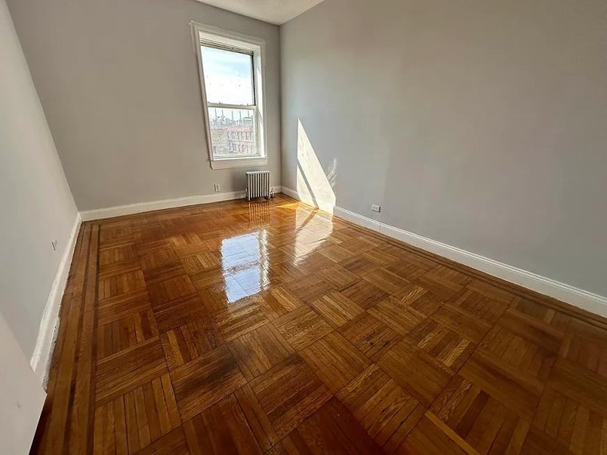2330 Valentine Ave - Photo 3 of 4