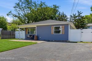 featured image of 68 Berry Pl