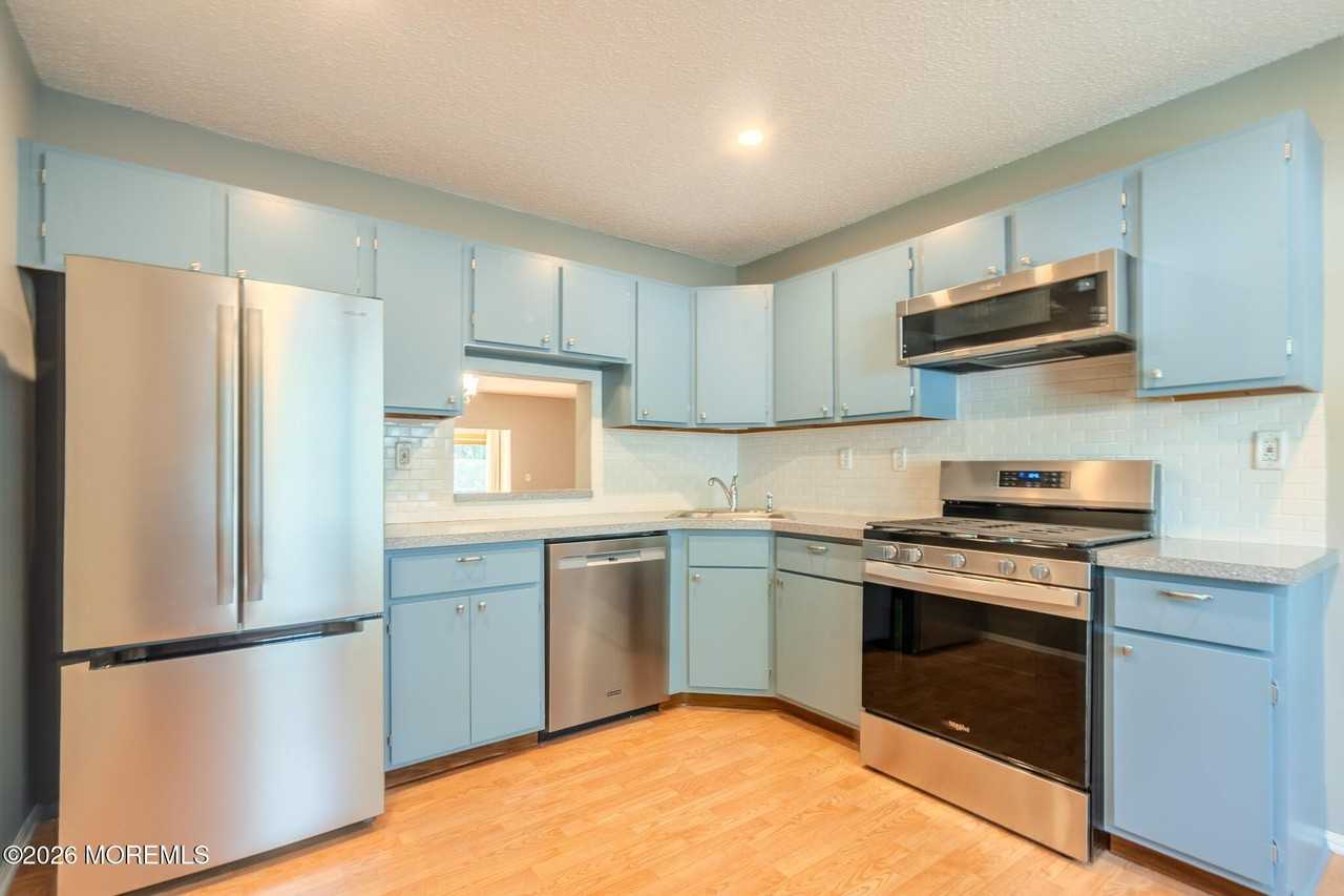 62 Secretariat Ct - Photo 6 of 32