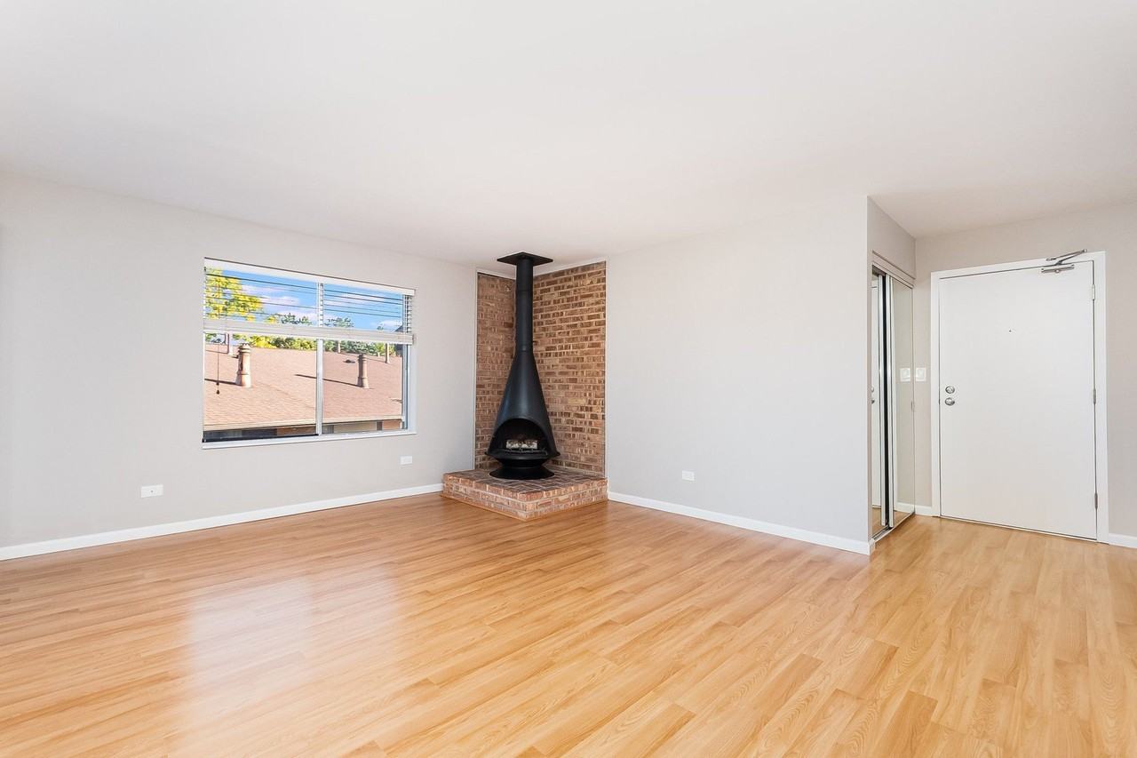 6165 Knoll Wood Ct #302 - Photo 5 of 14