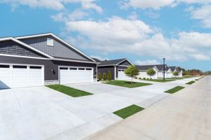 featured image of 160 Spartan Cir #1
