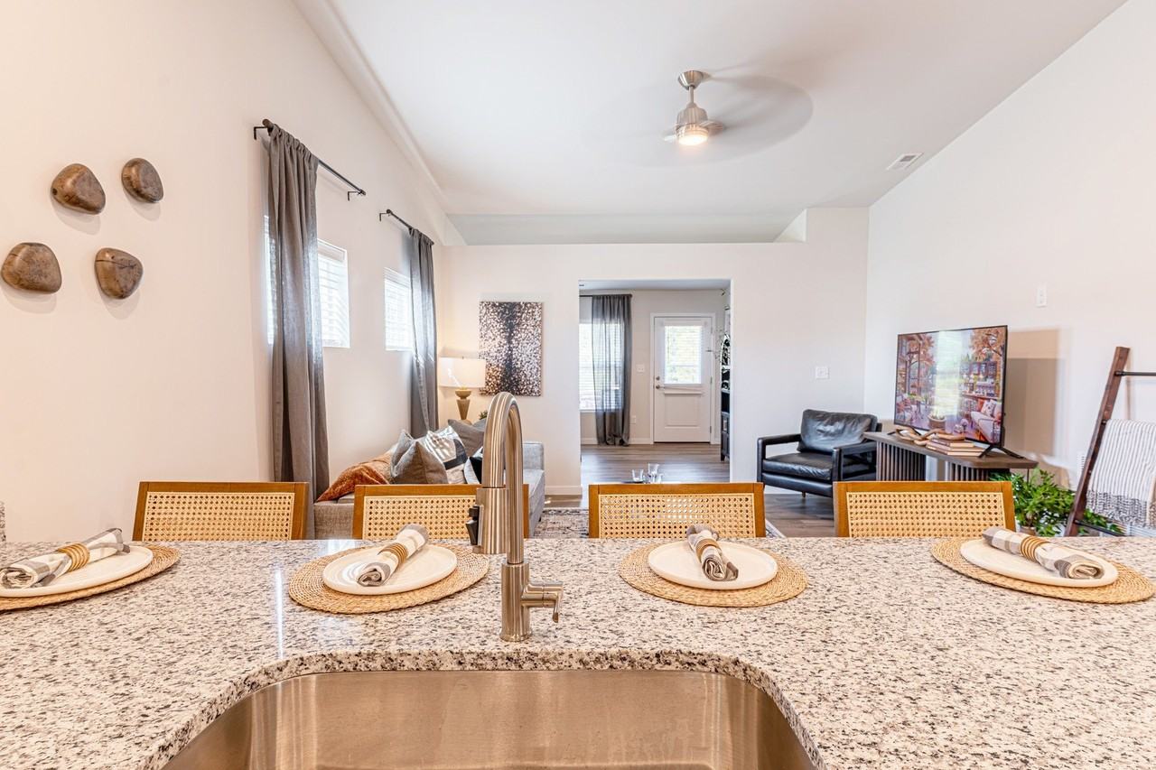 160 Spartan Cir #1 - Photo 5 of 23