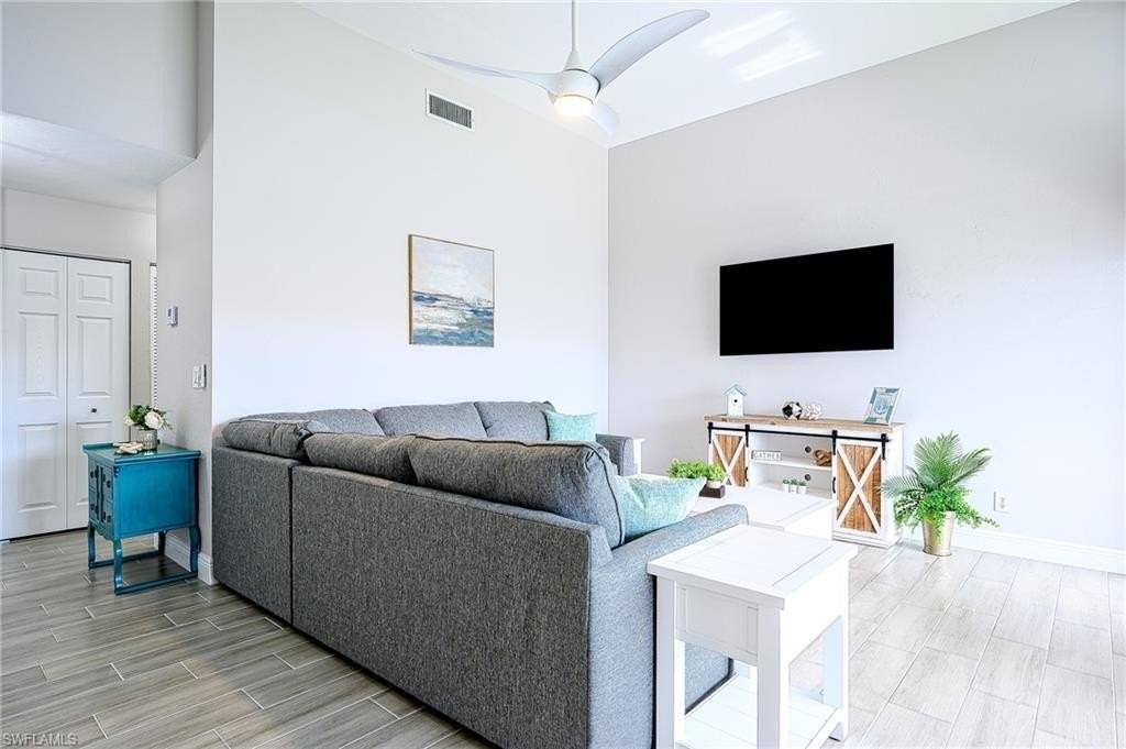 583 Beachwalk Cir #Q202 - Photo 3 of 38