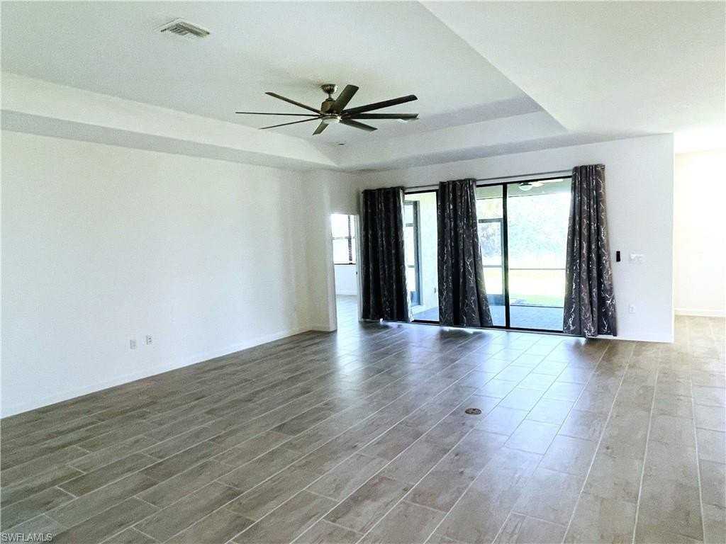 11128 Canopy Loop - Photo 3 of 16